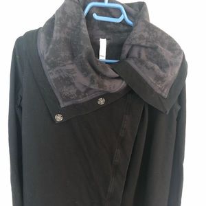 Lululemon Vinyasa Wrap Jacket